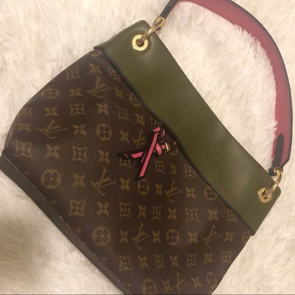 Sold💕HP!💕Louis Vuitton Tuileries Besace💕 - Picture 3 of 8